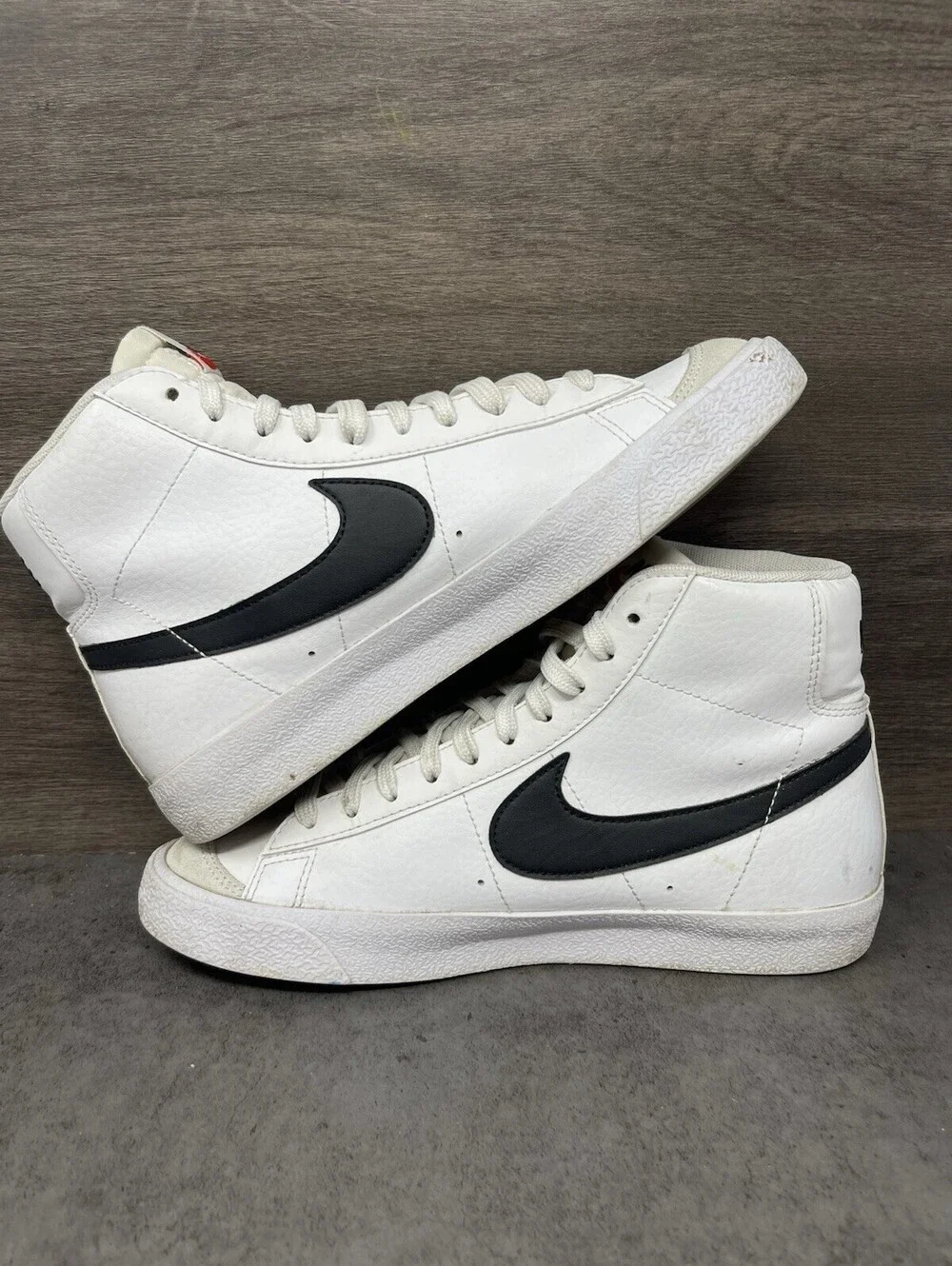 Nike Blazer Mid 77 Vintage Kids Size 6Y White Black Casual Sneakers